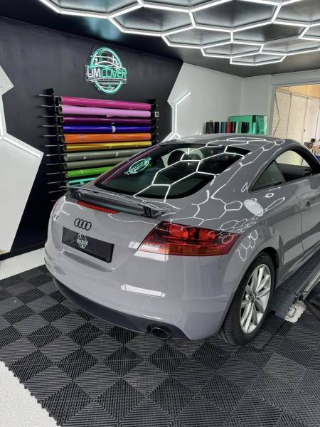 Covering intégral d'une Audi TT pour changement couleur blanc à gris près de Dijon la Côte-d'Or