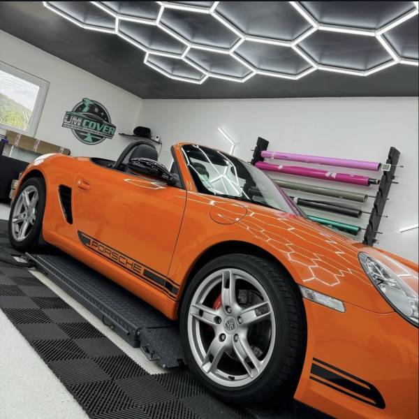 Application d'un covering intégral sur Porsche Boxster près de Besançon dans le Doubs